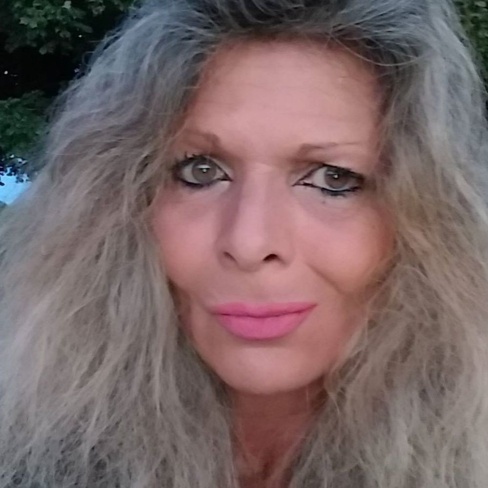 Meet your Posher, Janet